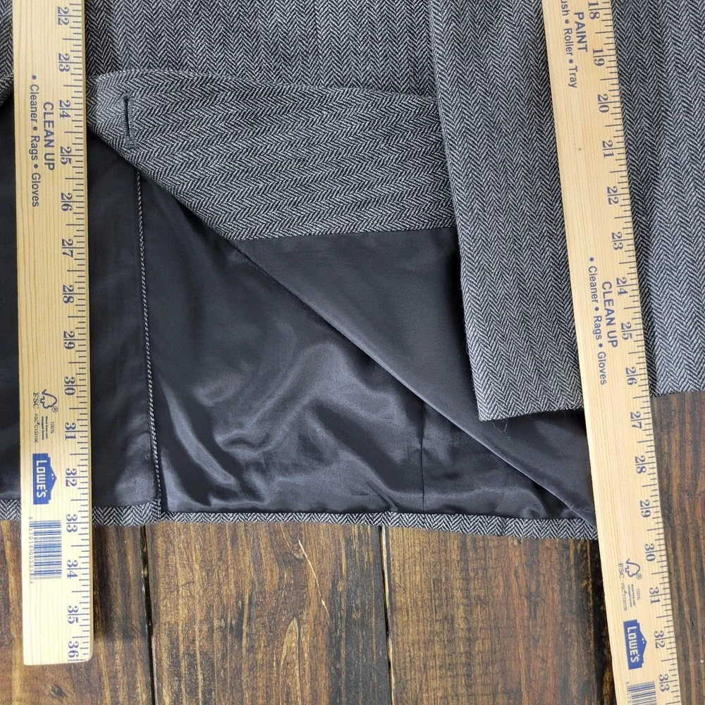 Stafford Essentials Men's Sport‎ Coat Blazer Three Button Gray Herringbone 44L